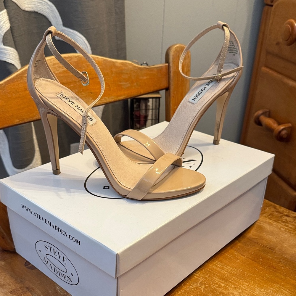Steve Madden Nude Strappy Heels